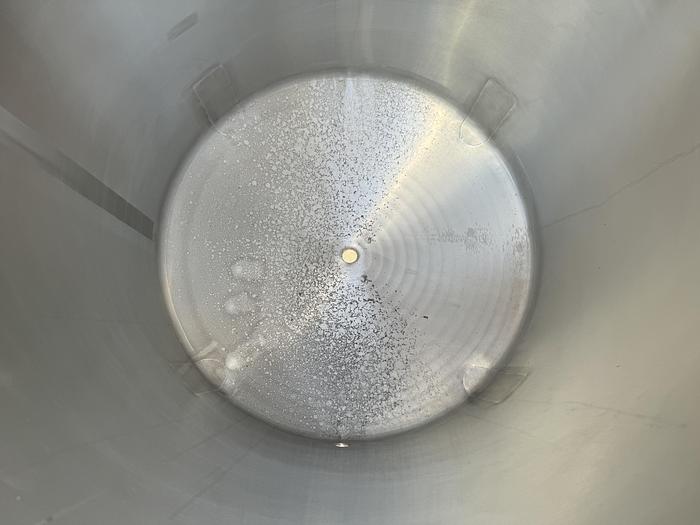 Used 1,000 gallon DCI s.s. Tank