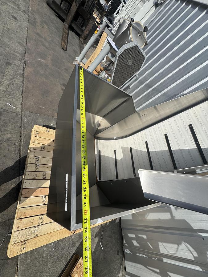 Used Chuck Capper w/ Elevator