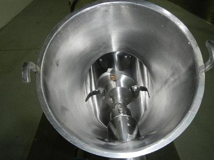 Used Patterson-Kelley 8 qt. Liquids-Solids V-blender
