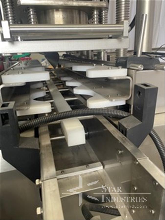 Used 6 Bottle Packing Machine