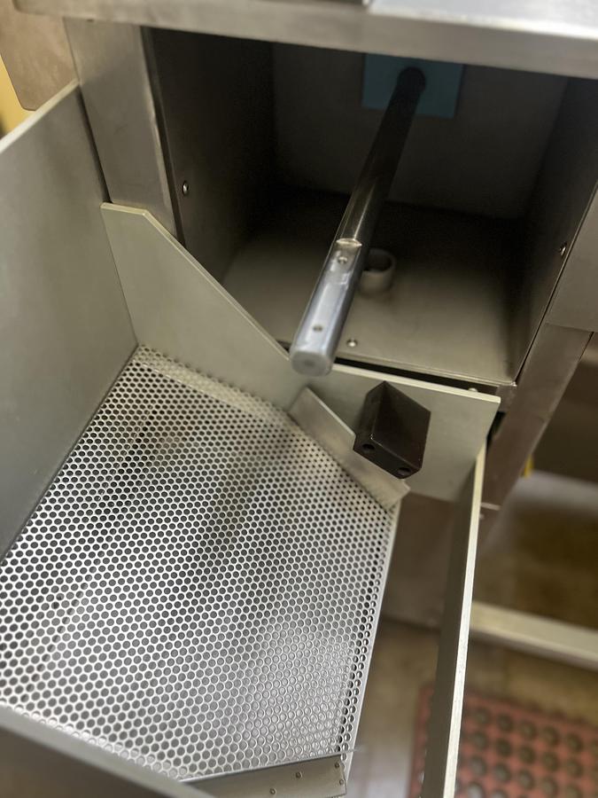 Used SCHAEFER MODEL 10 CAPSULE FILLING MACHINE 