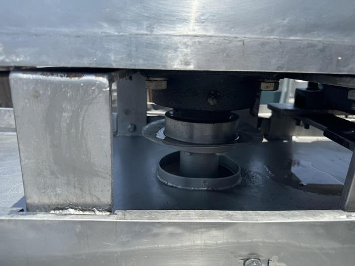 Used 300 Gallon Lee Single-motion Swept Jacketed Kettle