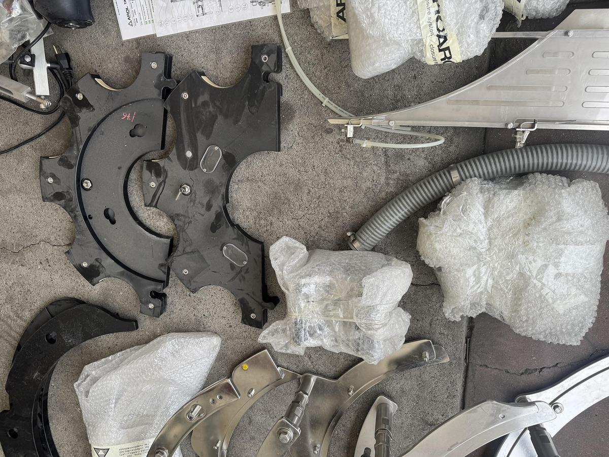 Used Arol Capper with Hopper and Elevator