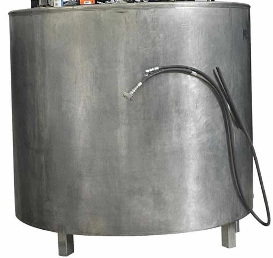 Used 1000 gallon SS Holding tank with small side mixer