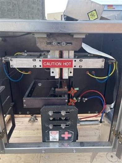 Used Phoenix Engineering Go Packer Model 1000 Pouching Machine