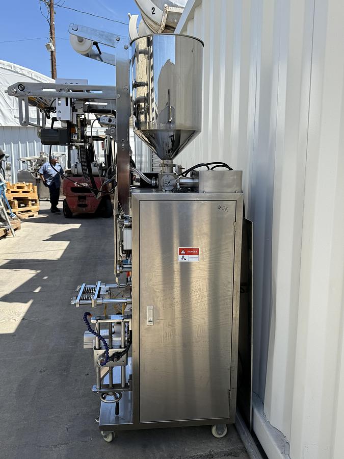 Used Vertical Form Fill Machine Liquid Sachet