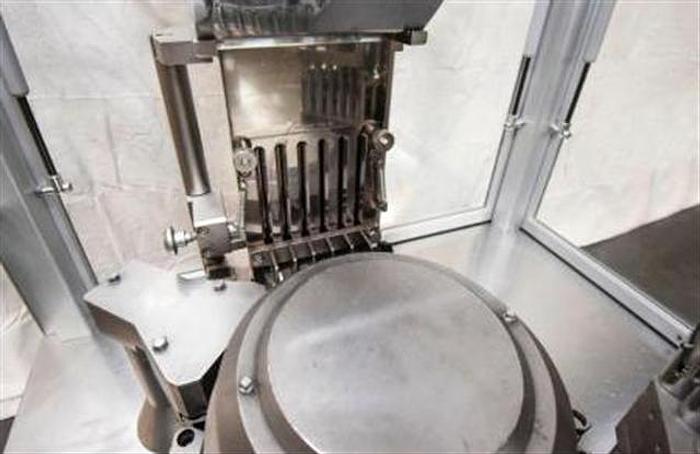 Used IMA Zanasi 40F Automatic Encapsulator