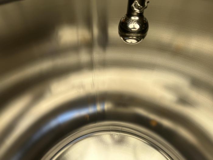 Used 1,000 Liter DCI Tank 316L