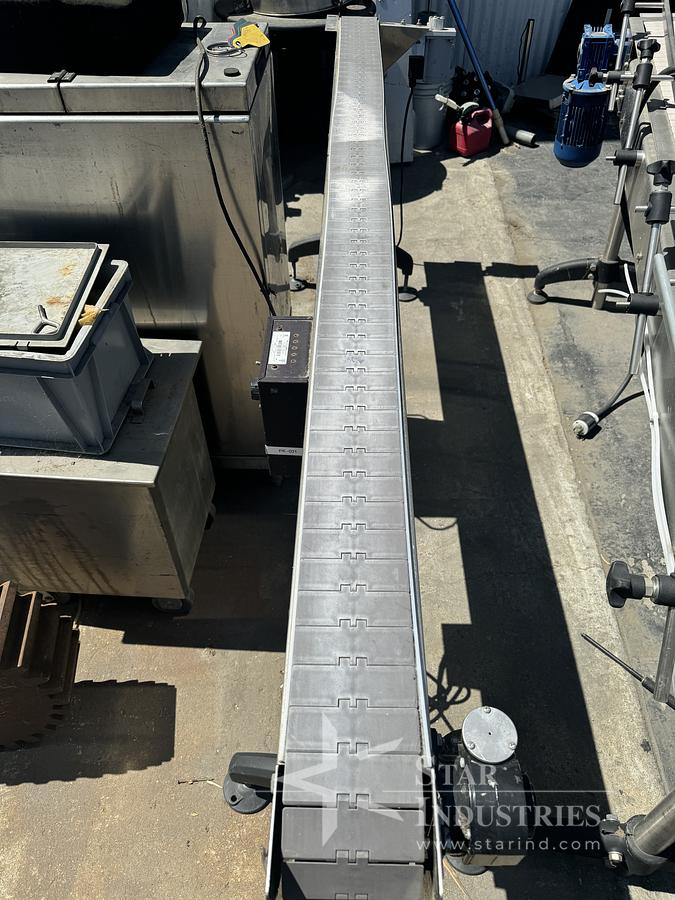 Used 8' x 4 1/2'' Conveyor. Variable Speed