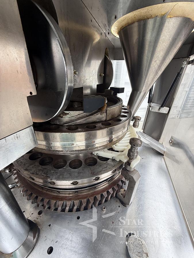Used Adept Tablet Press