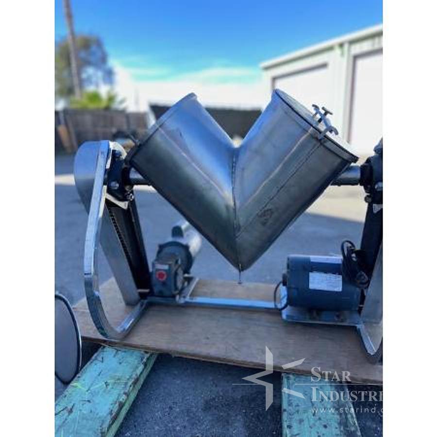 Used Patterson-Kelley 1 c.f. V-blender