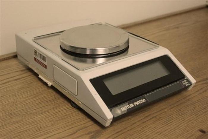 Used Mettler Toledo PM1200 Precision Balance