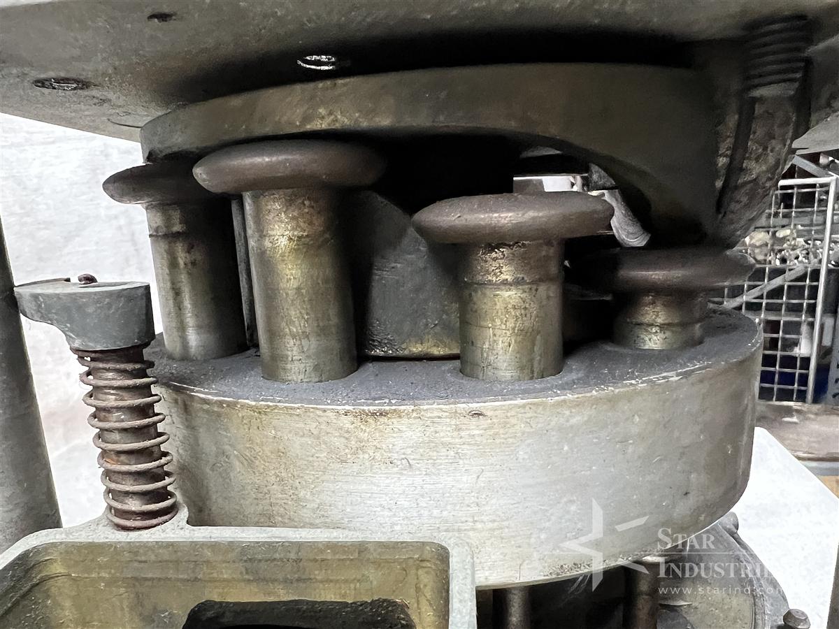 Used Mini 10-Station Tablet Press