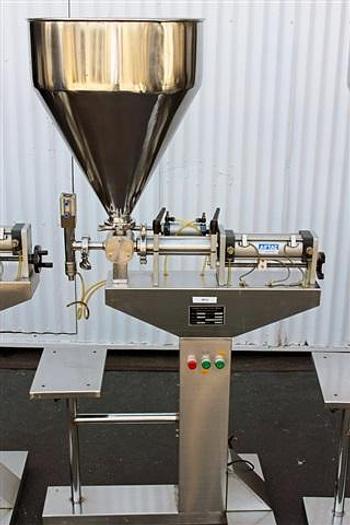 Used LGGZ Pneumatic Piston/Tube Filler