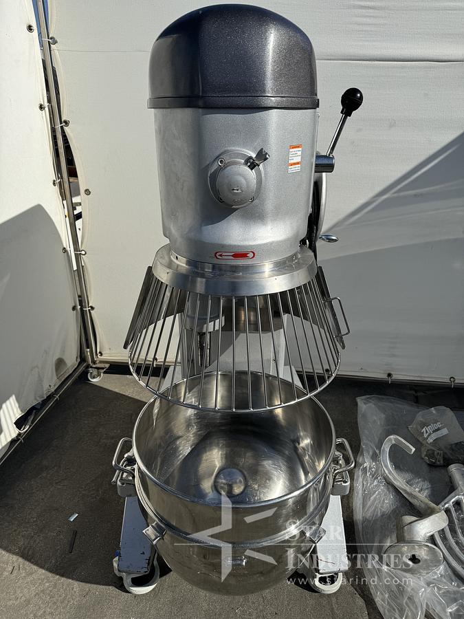 Used Anvil Mixer w/Guard 60 Quart