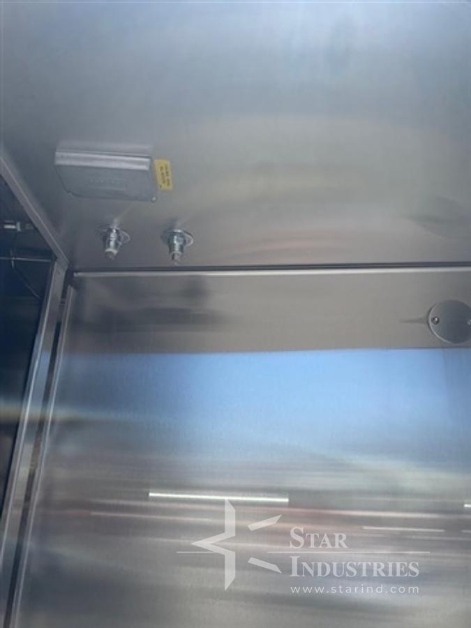 Used The Baker Co. Model SG 600 Class II Type A/B3 Chamber