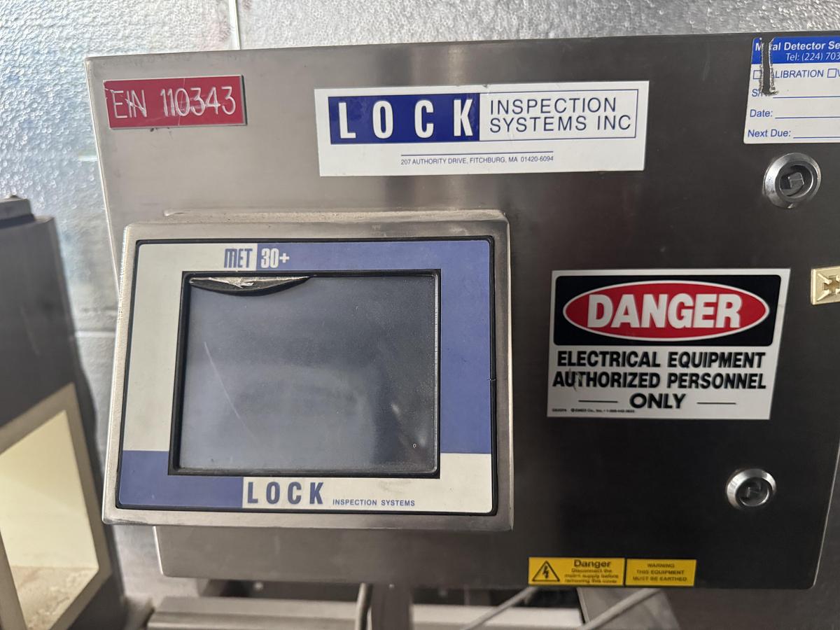 Used Lock 30+ Metal Detector