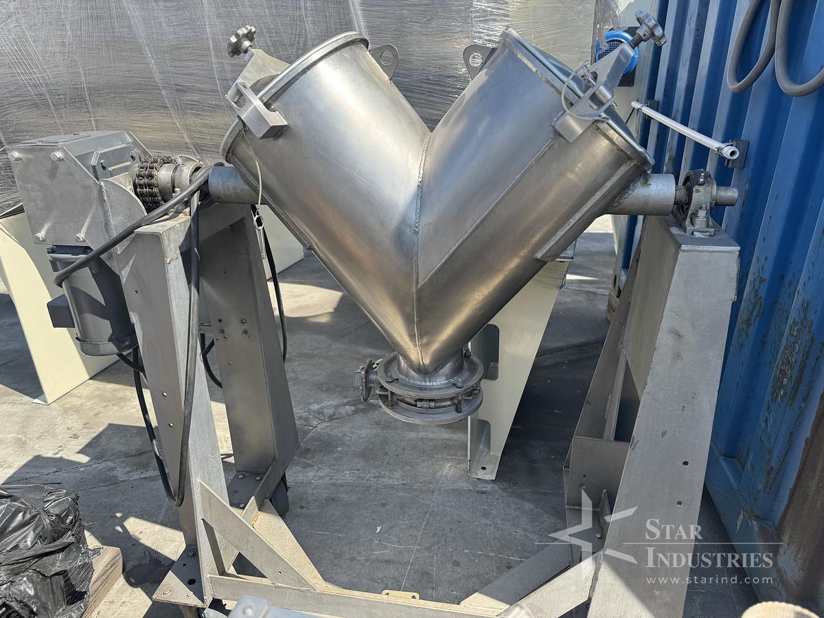 Used 2 c.f. S.S. Patterson-Kelley V-blender/Twin Shell Mixer