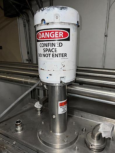 Used Stainless Steel Holding Tank with Agitation System 132X148SS