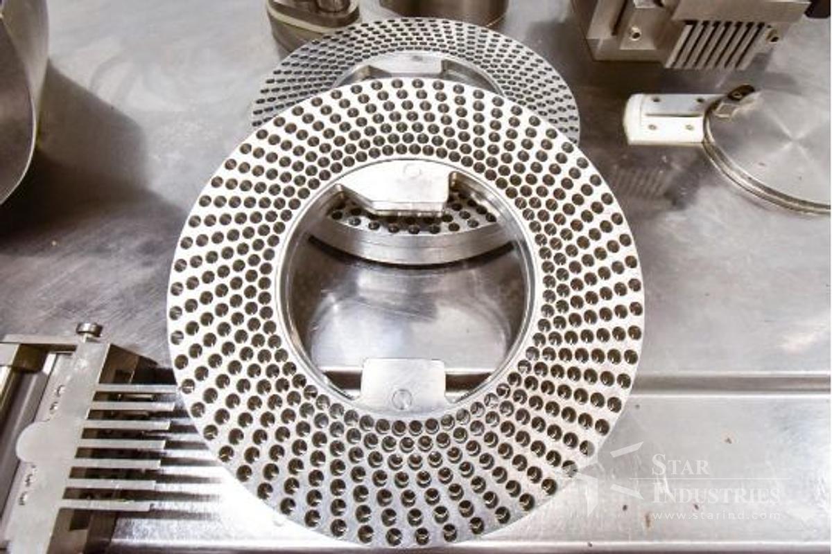 Used Semi Auto Capsule Filling Machine