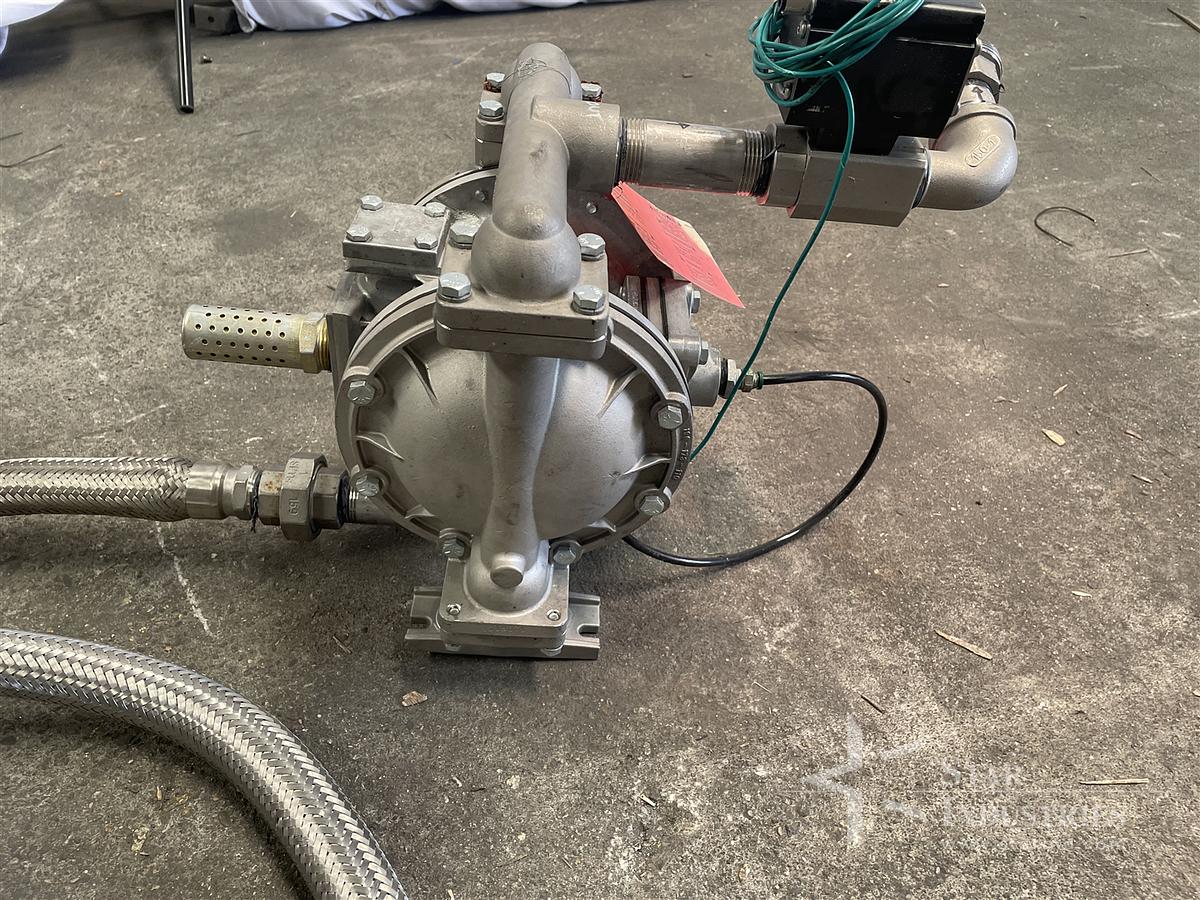 Used Sand Piper Diaphragm Pump