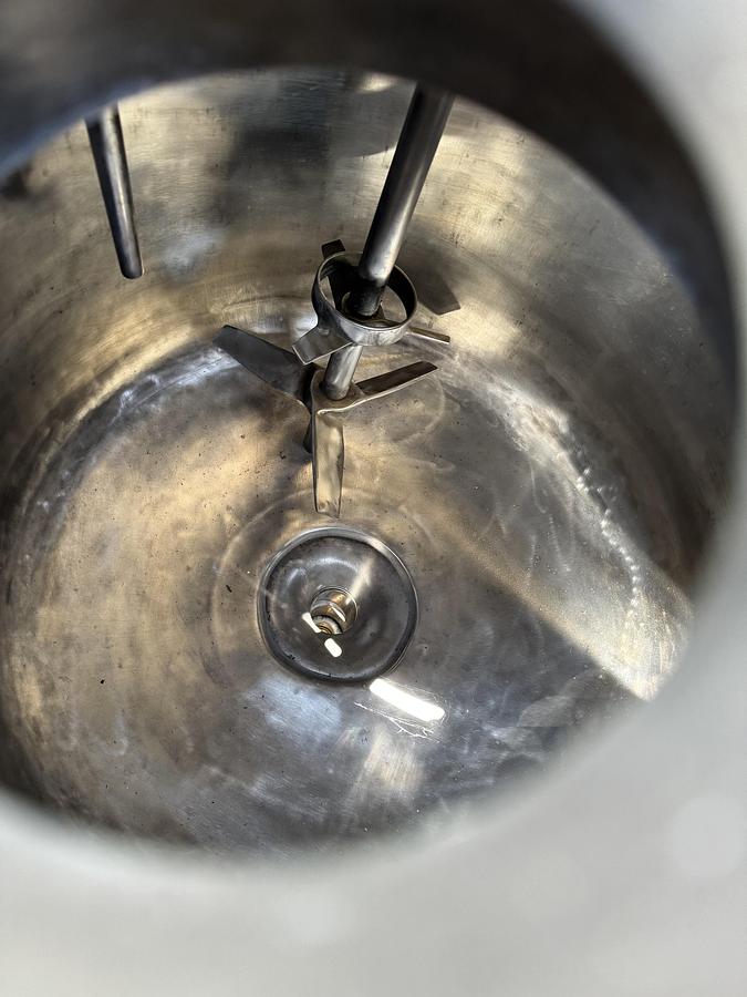 Used 30 gallon Lee Reactor w/ Lightnin Mixer