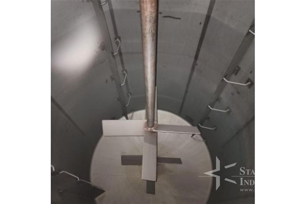 Used Stainless Steel Tank 5,800 Gallons w/Agitation