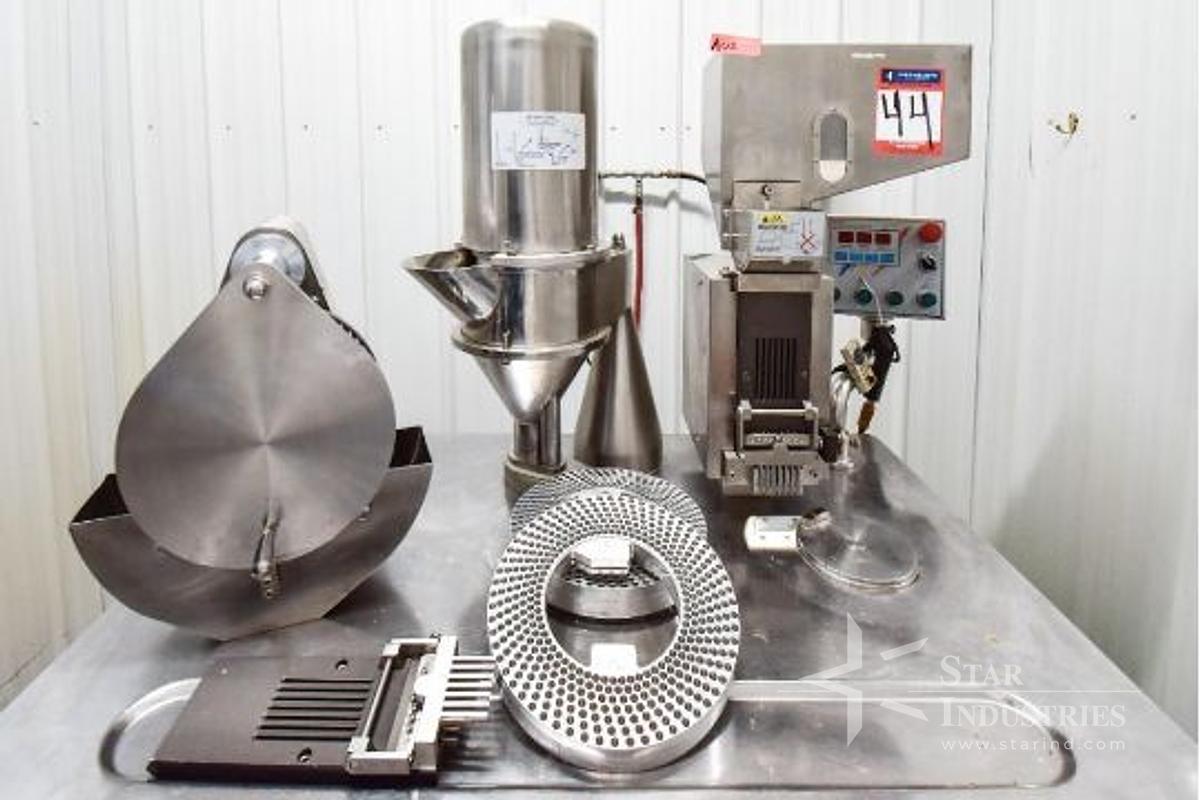 Used Semi Auto Capsule Filling Machine
