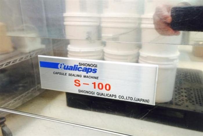Used Shionogi Qualicaps S-100 Capsule Bander