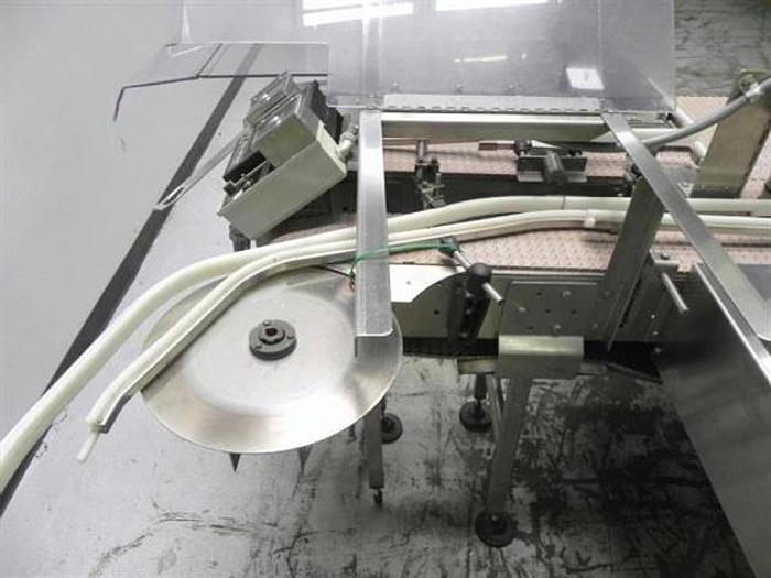 Used Garvey 9700 series Bi-Directional accumulation table
