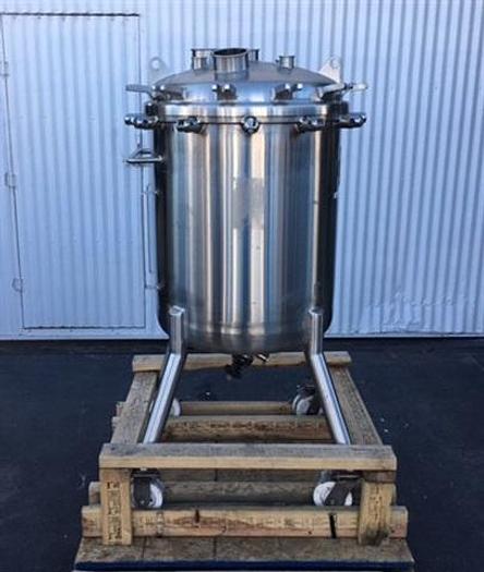 Used 1,000 liter Mueller s.s. Jacketed Tank
