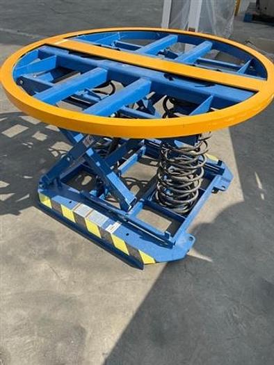 Used 44" diameter Global Industrial Pallet Lifter