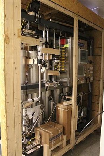 Used 36 liter Bellco Glass Reactor w/ Mixer