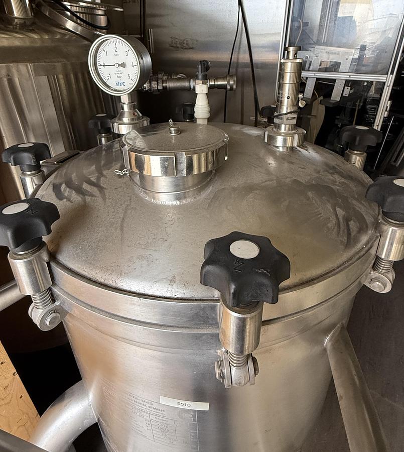 Used Neue PV150 S.S. Pressure Tank