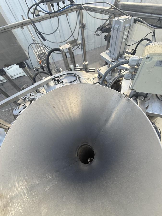 Used FILLER AND SEALER MACHINE