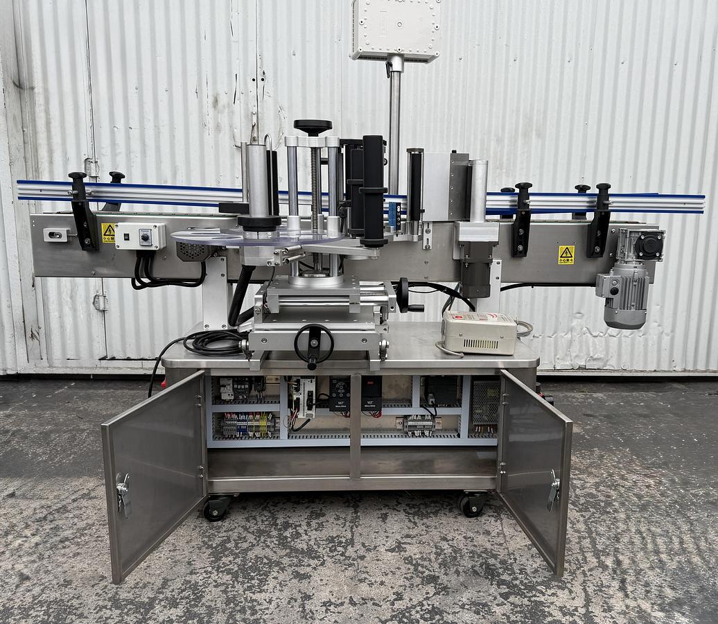 Used CAWON Labeling Machine - Round Bottles 