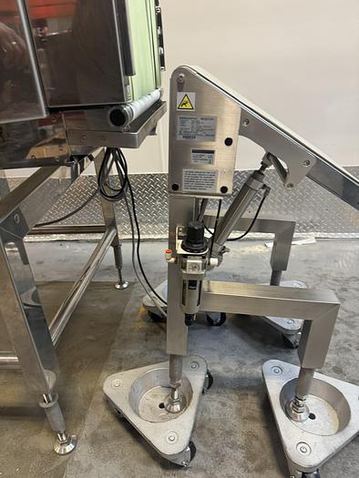 Used Anritsu X-ray Machine w/ rejector station