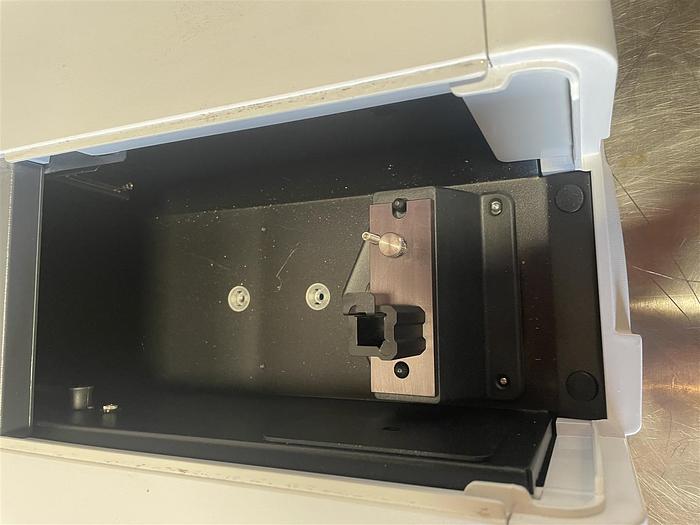 Used Agilent Carry 60 UV Vision