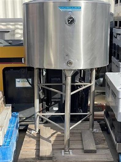 Used 100 gallon Mueller S.S. Mix Tank w/ Temp Gauge