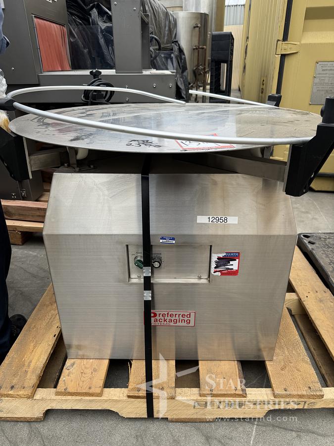 Used Preferred Packaging Accumulating Table