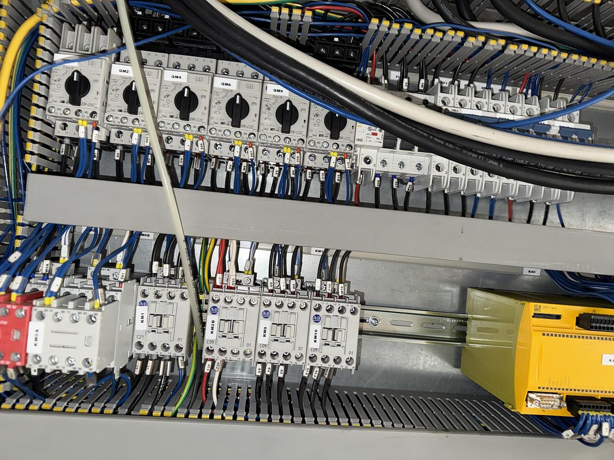 Used Arol Capper with Hopper and Elevator