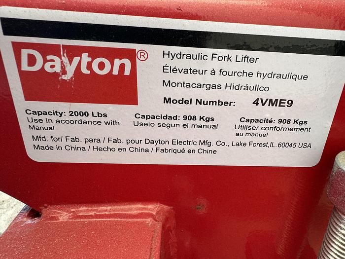Used Dayton Hydraulic Fork Lifter