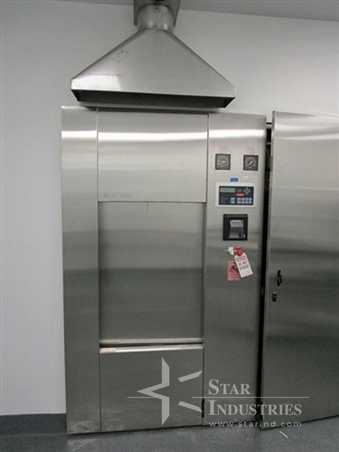 Used Getinge 6912 AR2 Autoclave