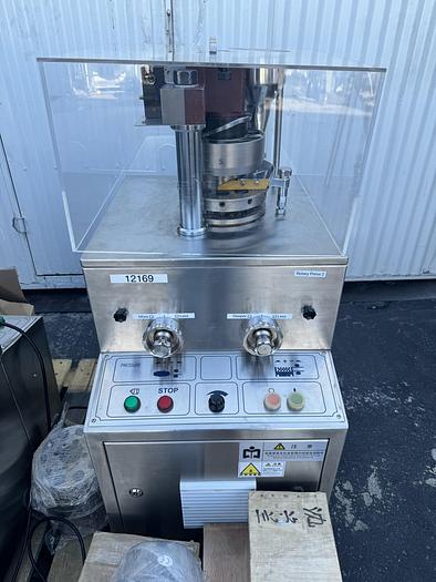 Used Tablet Rotary Press ZP10B, 9 Station