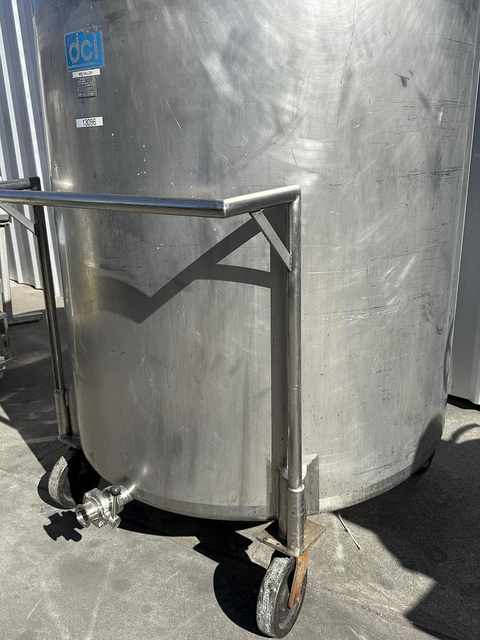 Used Tank, DCI 466 Gallon Stainless Steel Tank