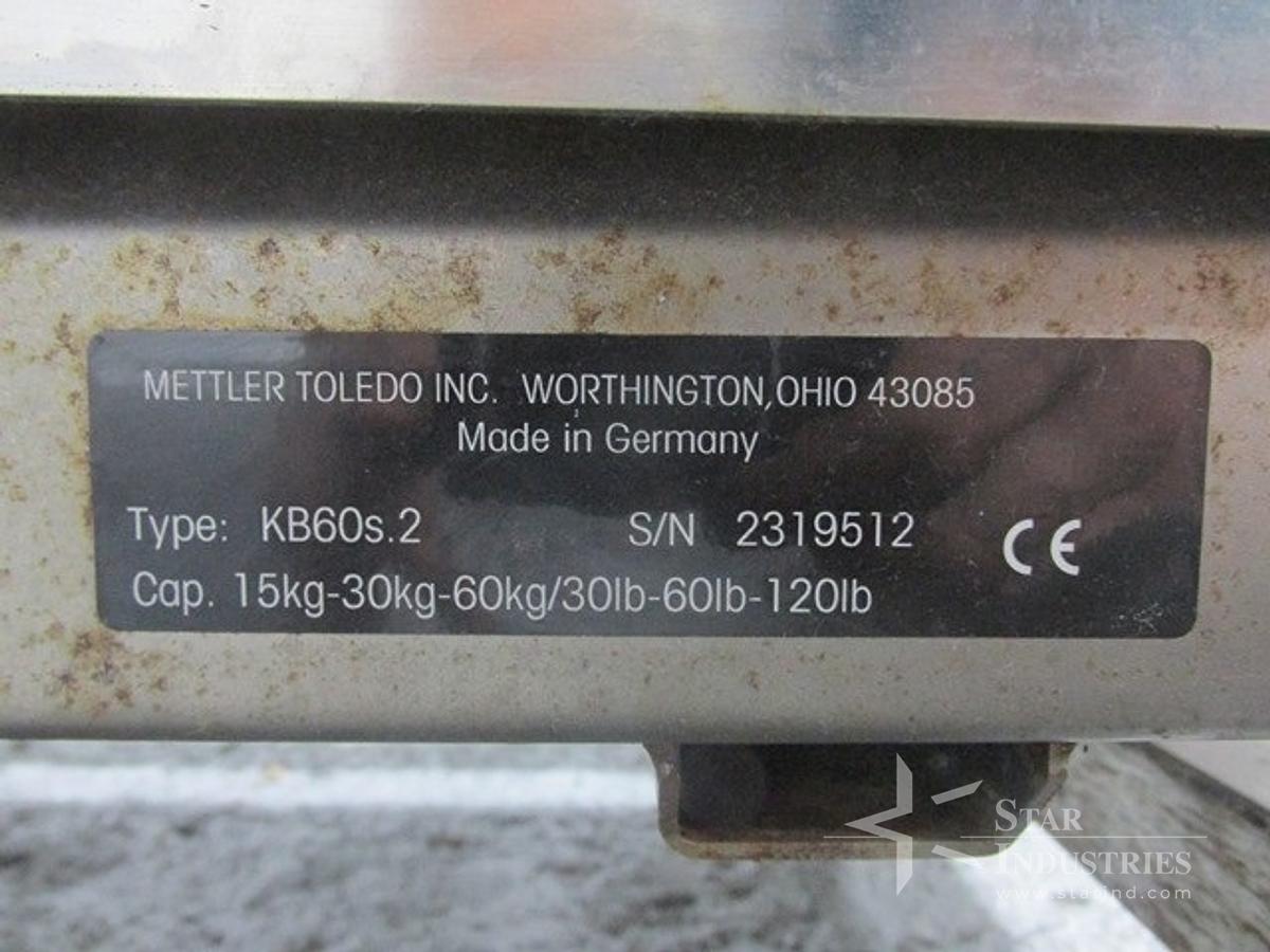 Used 16" X 19" METTLER TOLEDO SCALE