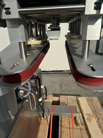 Used DeltaCap 4 Spindle Capper