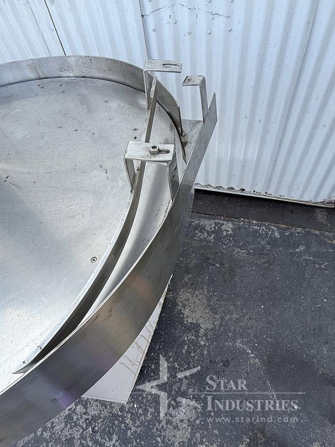 Used Accumulating Table 32'' Diameter S.S.
