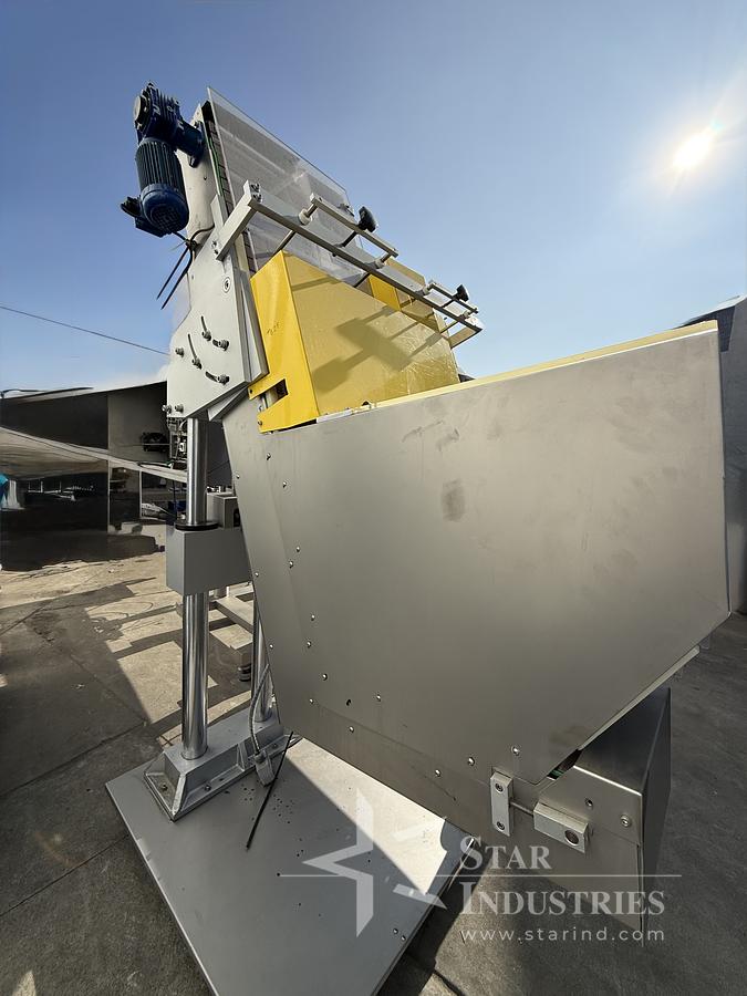 Used Capper with Cap Elevator