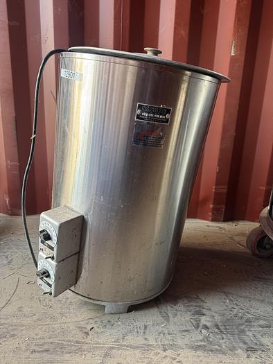 Used 60 quart Ritehete Candel Wax Melter